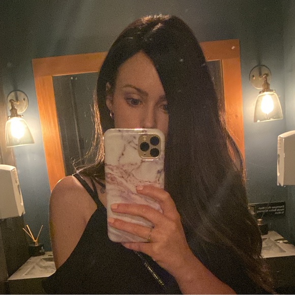 Meet your Posher, Emily - Picture 1 of 1